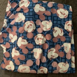 Lularoe Disney leggings TC2